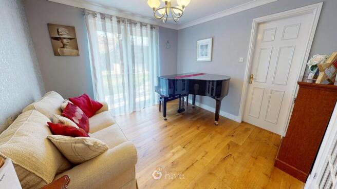 4 bed Detached for sale Image 10