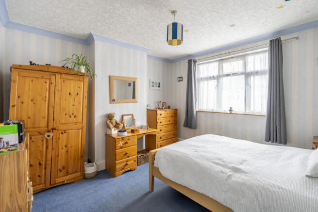 4 bed Semi-Detached for sale Image 10