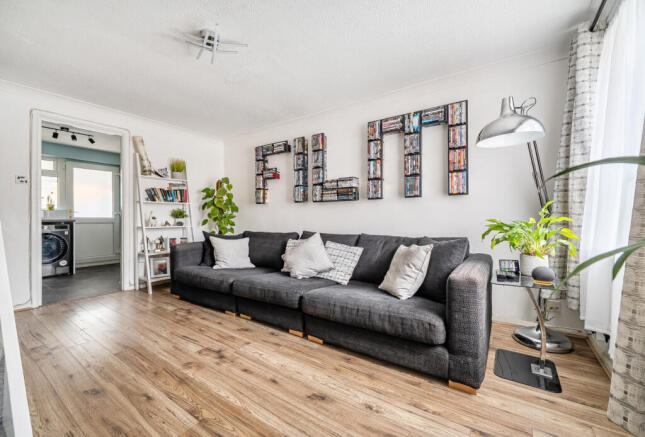 1396219-19-696665...