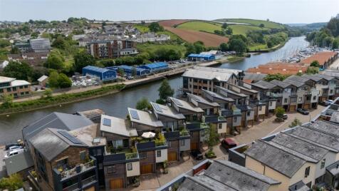 Baltic Way, Totnes