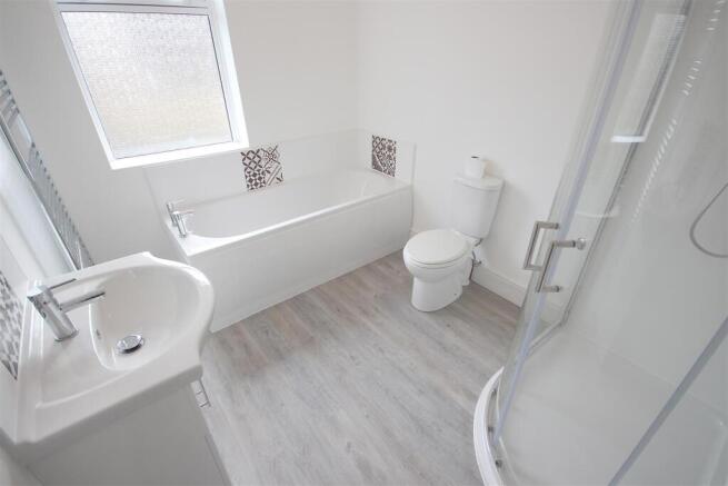 2 bed Semi-Detached to rent Image 6