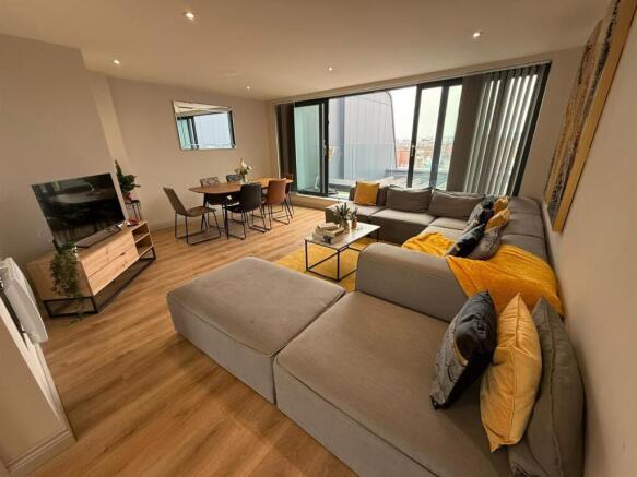 WhatsApp Image 2025-07-03 at 16.48.24 (5).jpeg