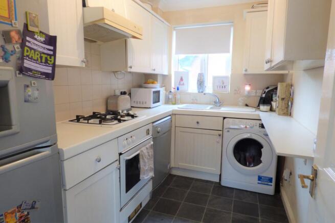 Bristol Close, kitch