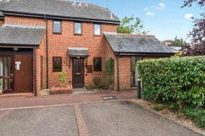 3, Badgers Croft, Victoria Road, Mortimer Common, Reading RG7 3SW