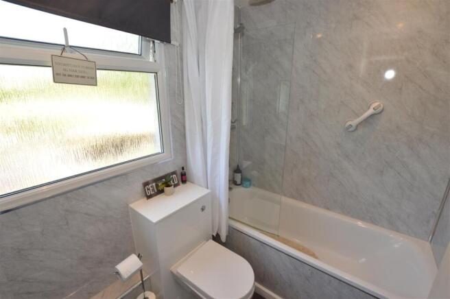 3 bed Semi-Detached for sale Image 8
