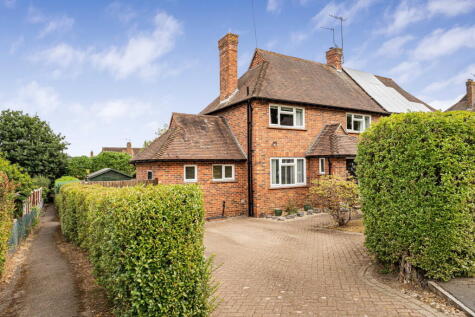 Chestnut Way, Bramley, Guildford, GU5 0JE