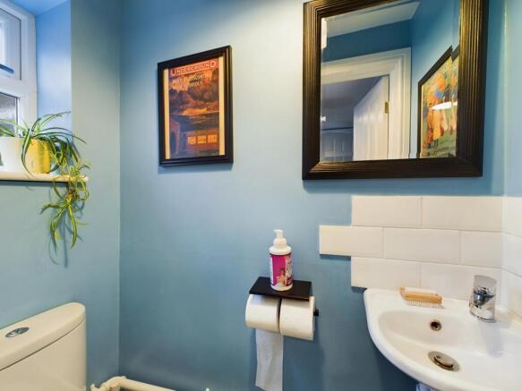 Cloakroom/WC