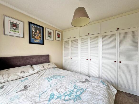 3 bed Semi-Detached for sale Image 11
