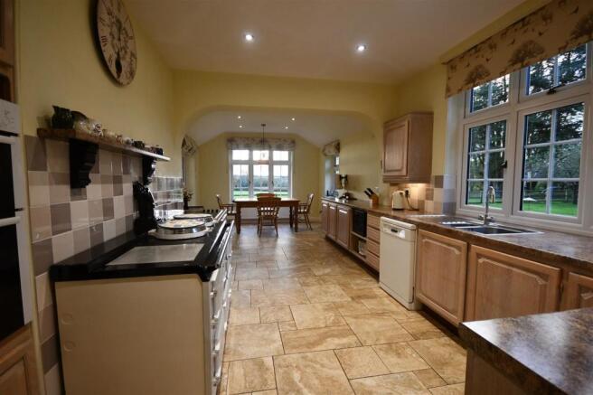 Kitchen/Dining Room