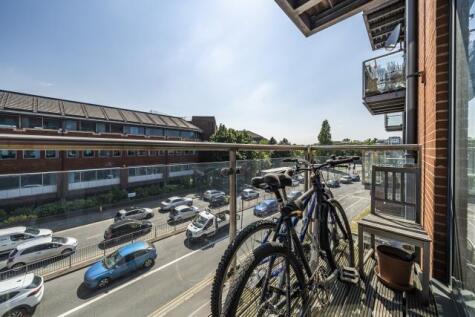 Slough, Berkshire, SL1