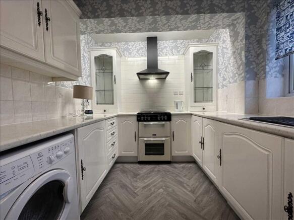 3 bed Bungalow to rent Image 4