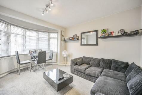 Derwent Avenue, London, N18, Edmonton, London, N18