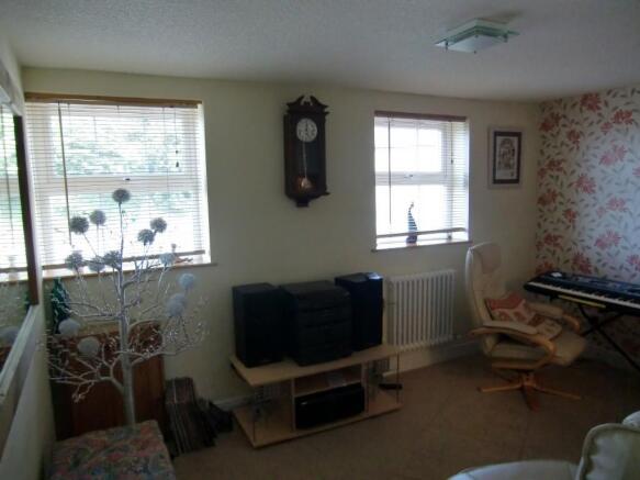 Photo 9
