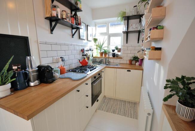 Modern Fitted Kitchen Area