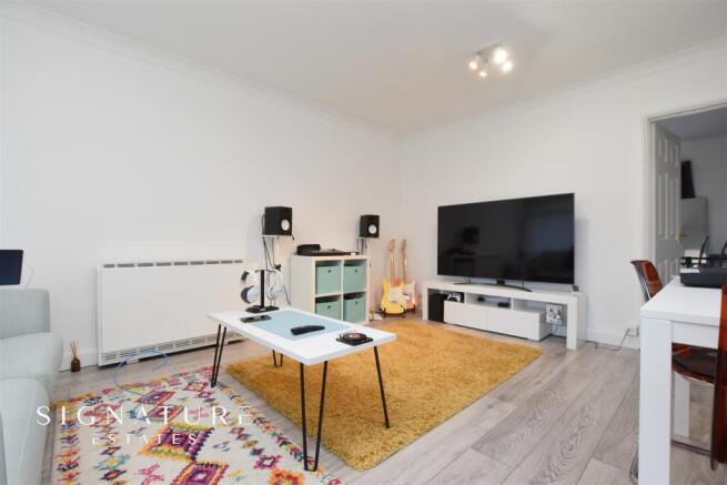 Living Room 2 (18).jpg