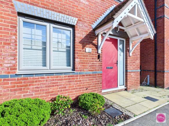 Amber Place, Newhall (2).jpg