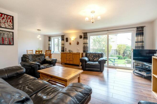 Sitting/Dining Room