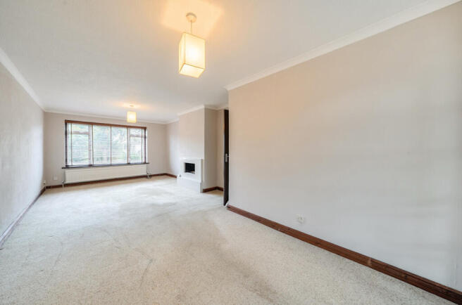 Coombe Drive, Fleet, Hampshire, GU51 photo 4