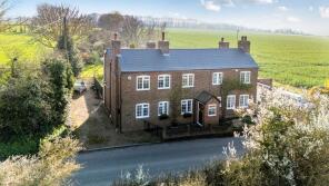 1, Walnut Tree Cottages, Heronden Road, Sandwich CT13 0ES