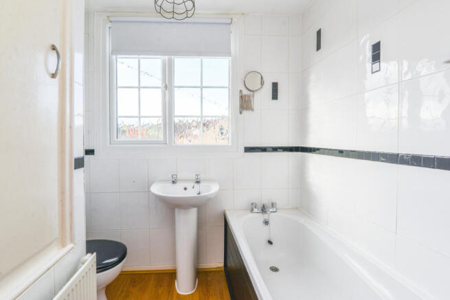 3 bed Semi-Detached for sale Image 11