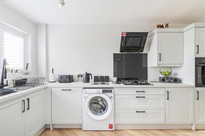 Kitchen 1.jpg