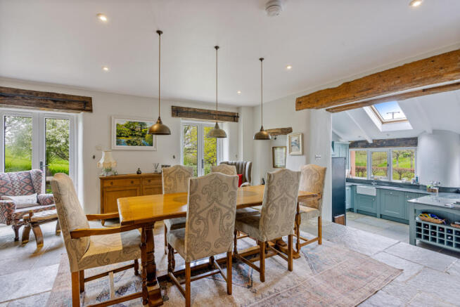 A24 - Meadow Barn East Allington - 260416