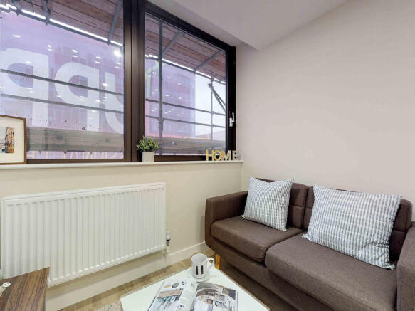 2 bed Flat to rent Image 4