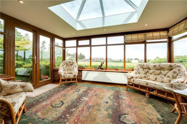 3 bed Bungalow for sale Image 7