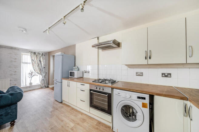 1 bed Semi-Detached for sale Image 7