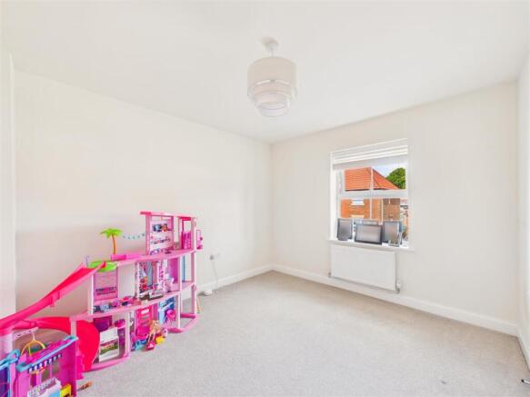 3 bed Semi-Detached for sale Image 7
