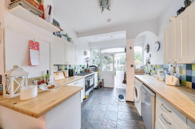 1418555-12-699f35...