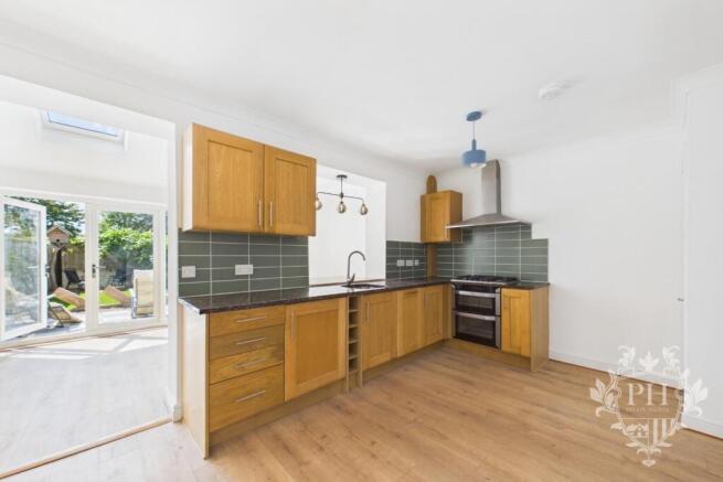 3 bed Semi-Detached for sale Image 5
