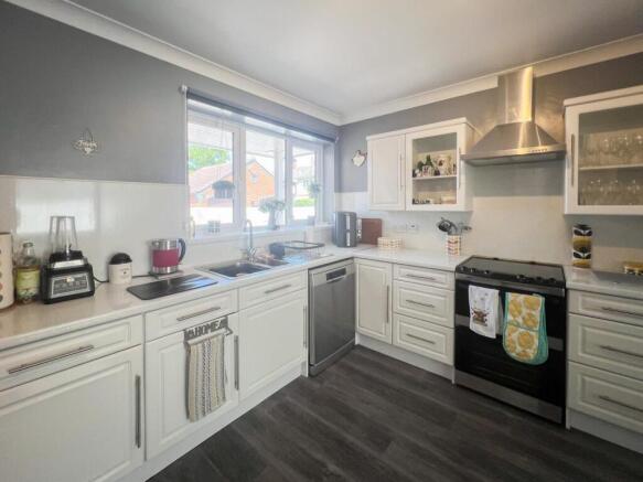 3 bed Detached Bungalow for sale Image 9