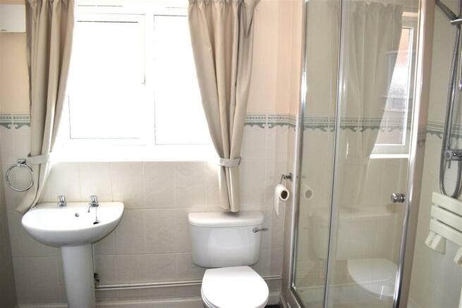 Bathroom.JPG