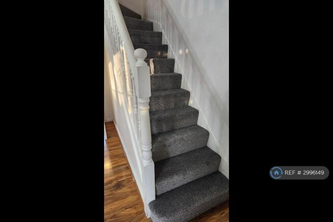 1 bed House Share to rent Image 10