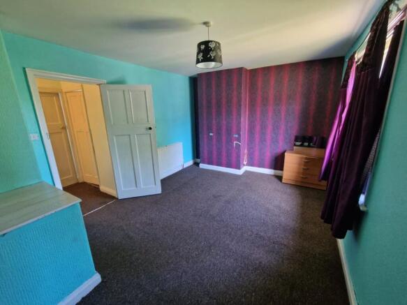 2 bed Terraced to rent Image 7