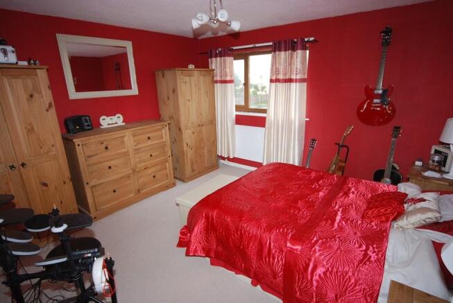 BEDROOM 1