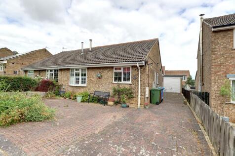 10 Fouracre Drive, Sleights, Whitby, North Yorkshire, YO22 5HE
