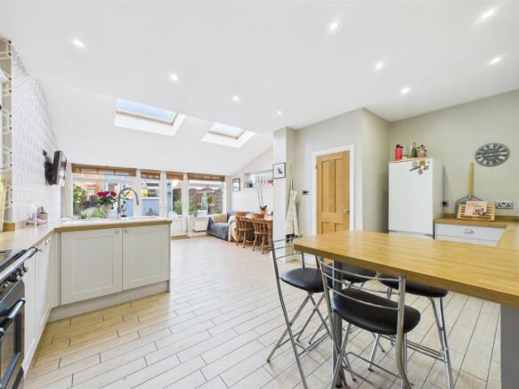 Fabulous, Extended Open Plan Living Kitchen