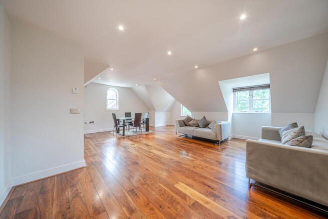 Sitting/Dining Room