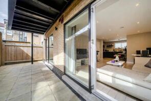 Flat 1, 2b, Thurlow Park Road, London SE21 8JB