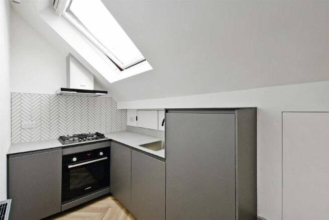 1 bed Apartment to rent Image 4