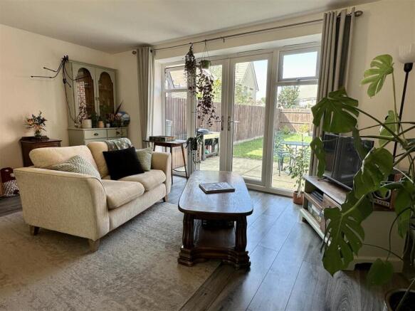 living room/dining
