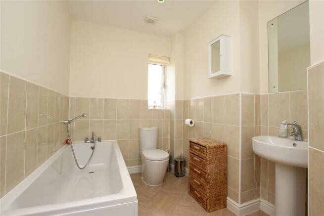 08 Bathroom