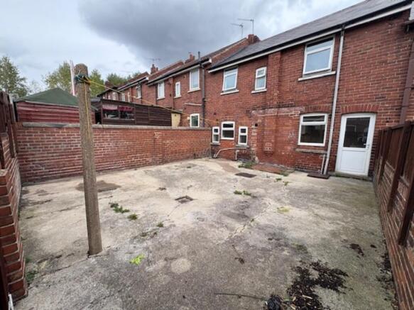 4 bed Terraced for sale Image 10