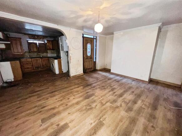 4 bed Terraced for sale Image 7
