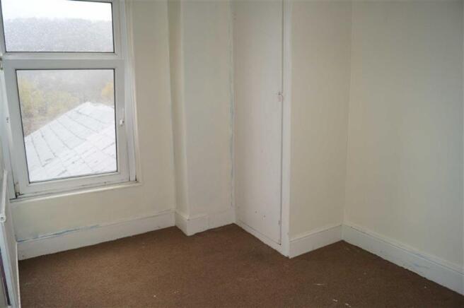 BEDROOM 2 (REAR)