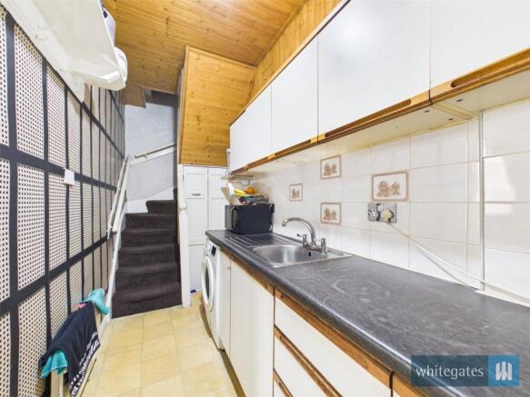 2 bed Terraced for sale Image 8