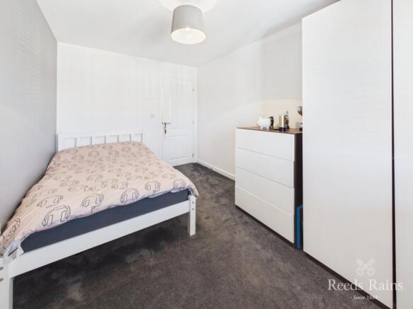 5 bed Detached for sale Image 10
