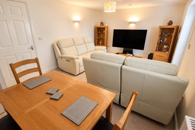 Sydney Wood Court, Loyalty Street, Chippenham photo 4